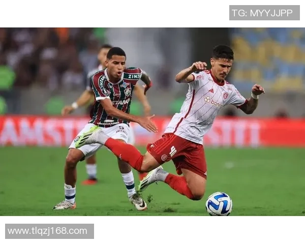 聚焦成人足球赛事中的4号球星 他们如何影响现代足球战术与风格